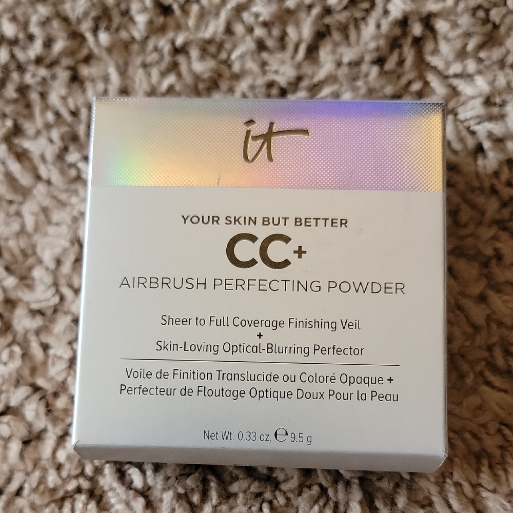 IT Cosmetics CC+ Airbrush Perfecting Powder - Silver